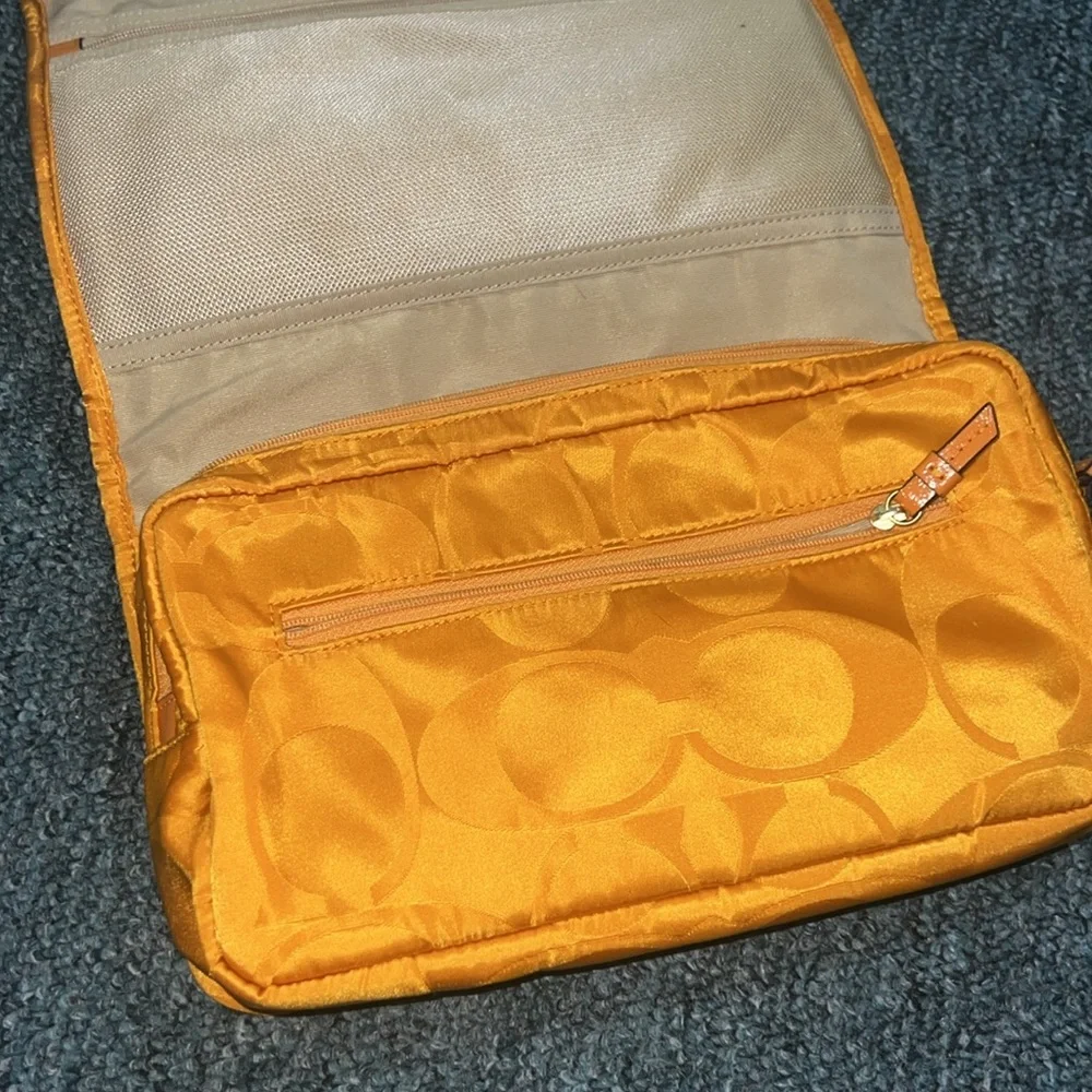 Coach Orange travel, toiletries vacation cosmetic Bag vintage yellow, rare big C - Picture 9 of 13
